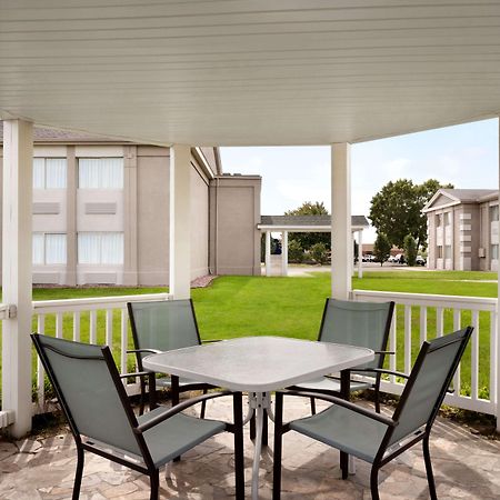 Super 8 By Wyndham Des Moines Hotel Exterior photo
