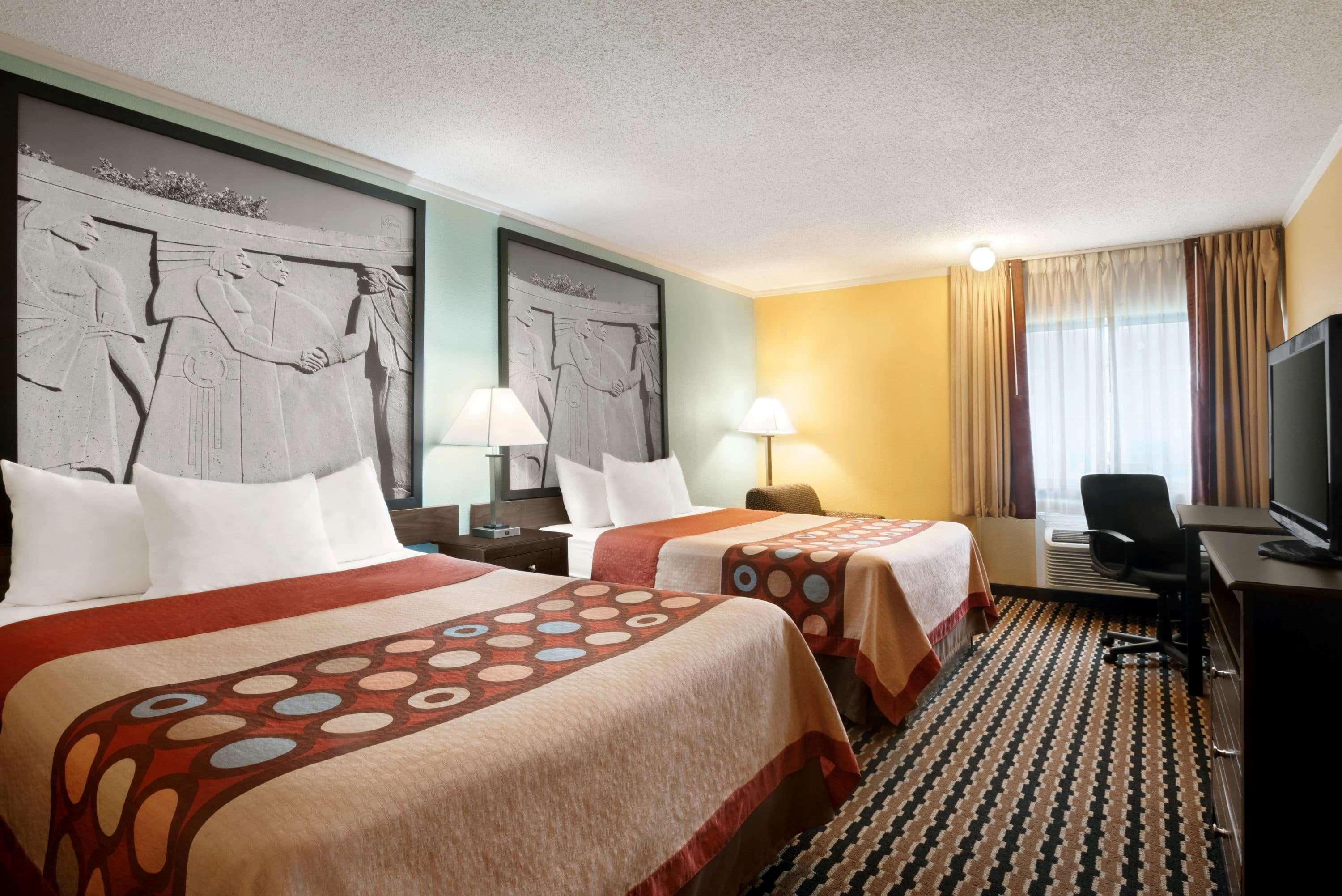 Super 8 By Wyndham Des Moines Hotel Exterior photo
