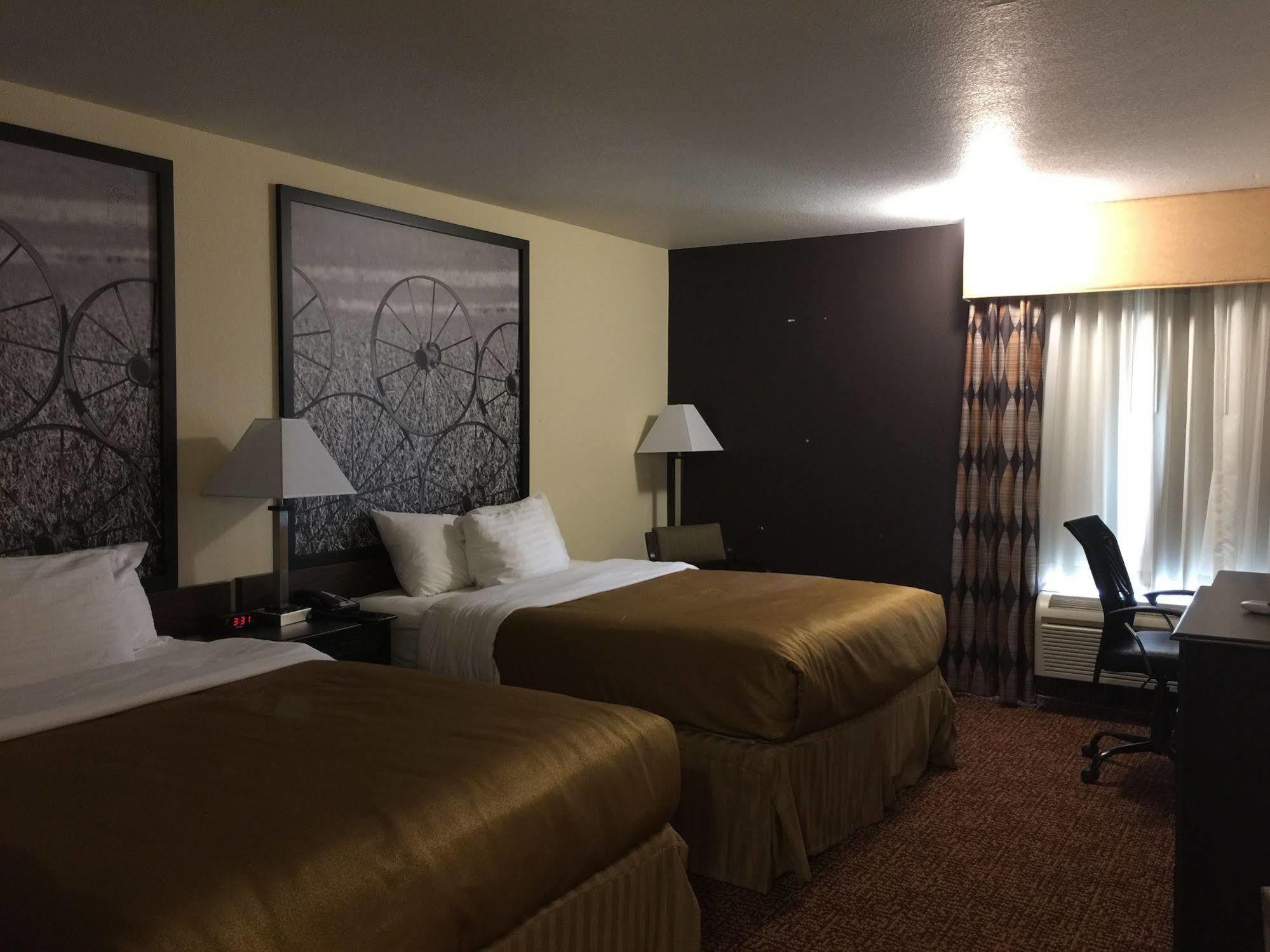 Super 8 By Wyndham Des Moines Hotel Exterior photo