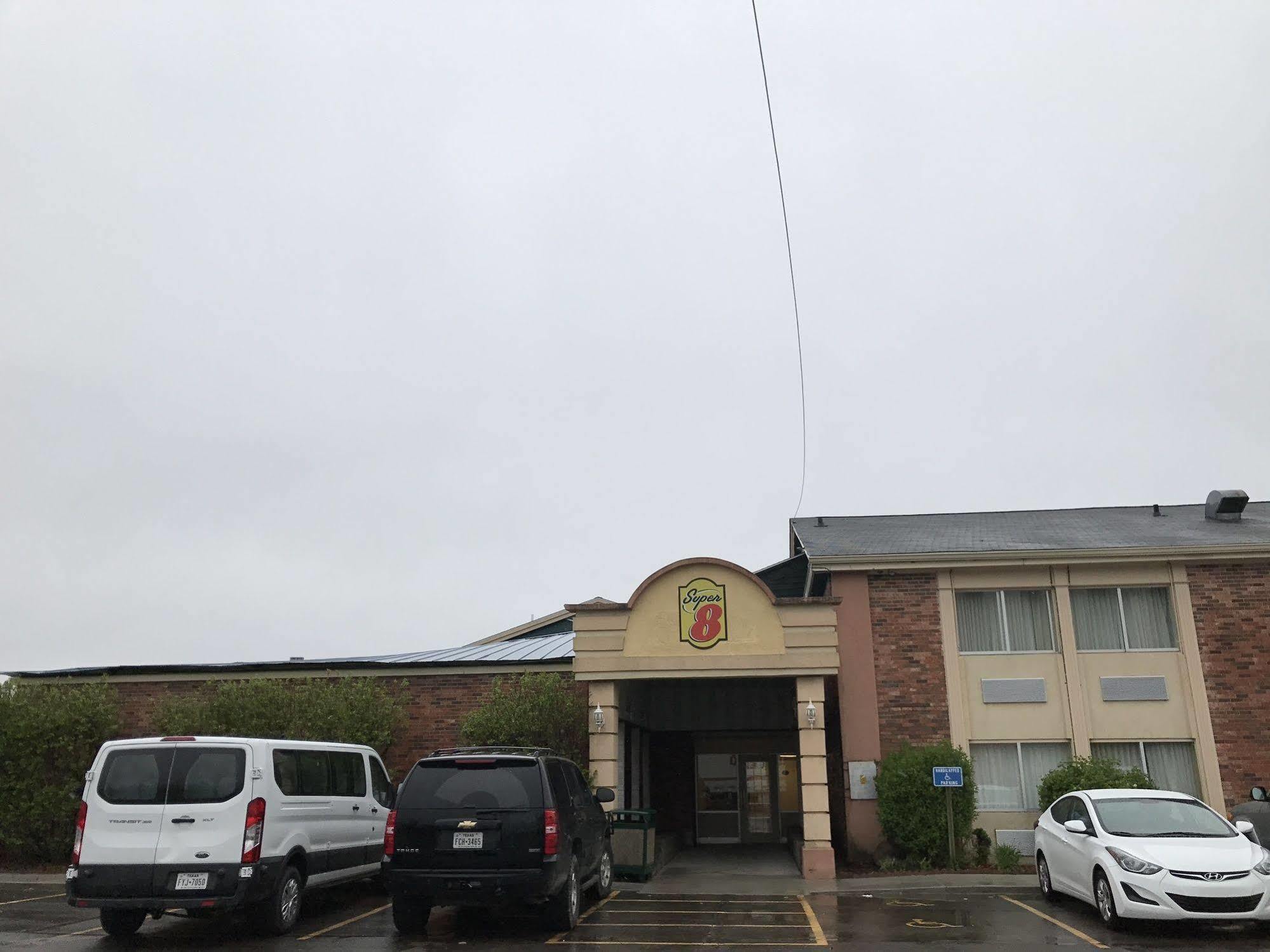 Super 8 By Wyndham Des Moines Hotel Exterior photo
