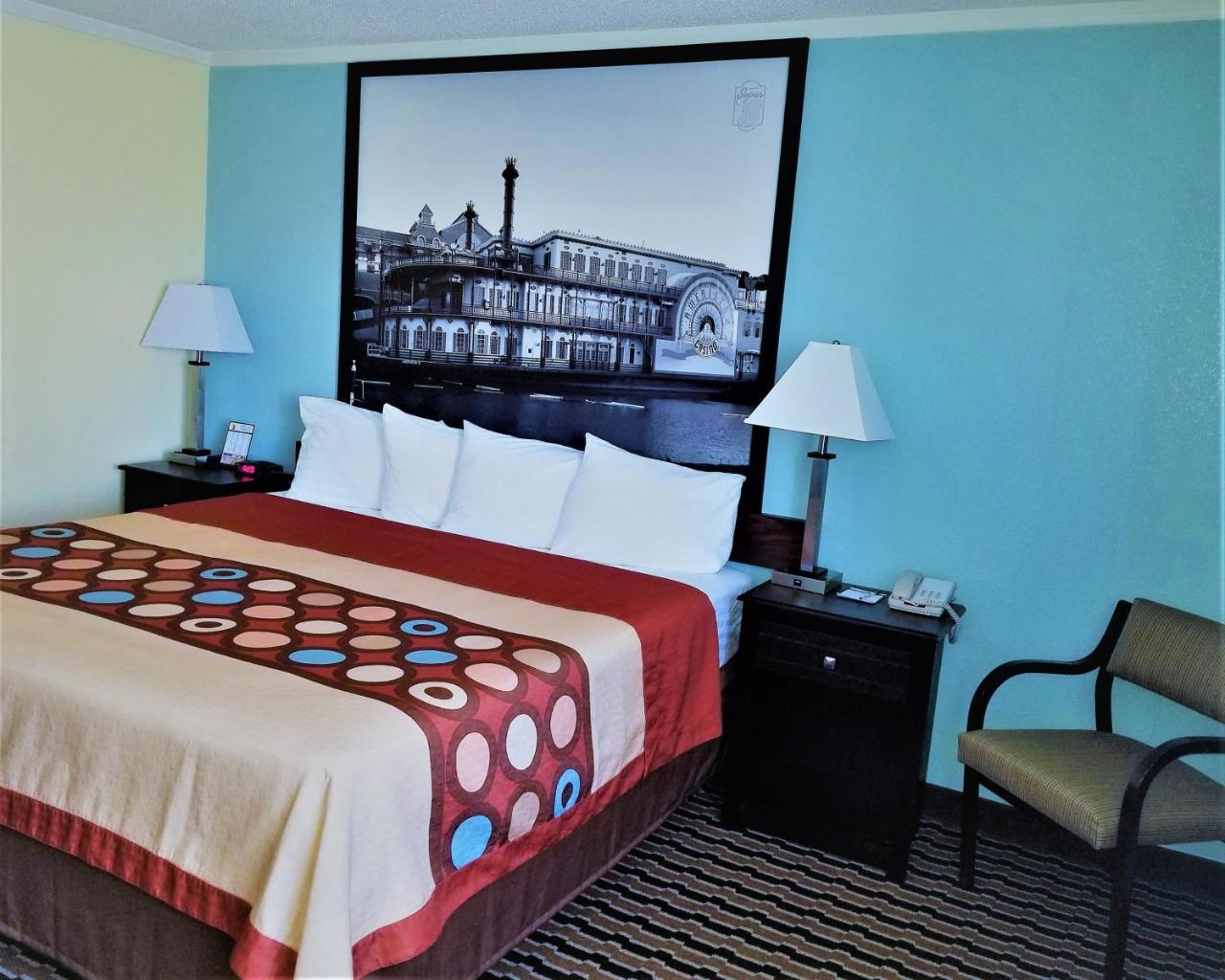 Super 8 By Wyndham Des Moines Hotel Exterior photo